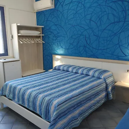 Bed And Breakfast Delfino Blu Torre Vado Exterior photo