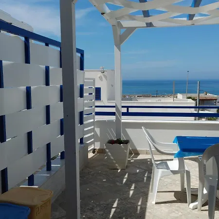 Bed And Breakfast Delfino Blu Torre Vado Exterior photo